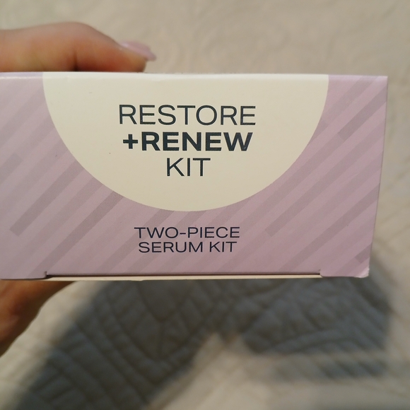 Renewing Face Serum Set - Picture 2 of 6